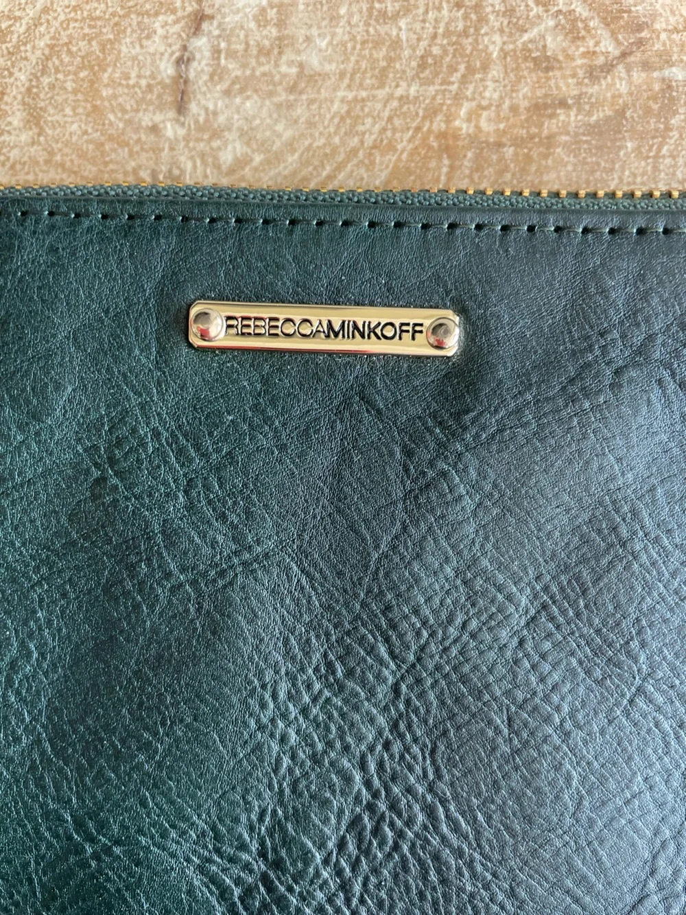 NWT Rebecca Minkoff Pricilla Pouch Wallet. Hunter Green.